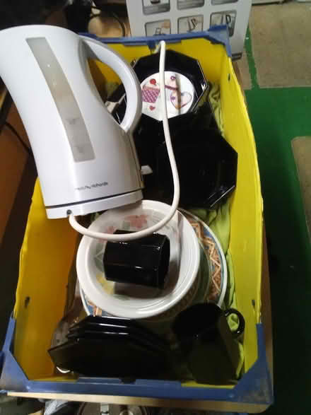 Photo of free Kettle, plates, cups and saucers (SY22) #1