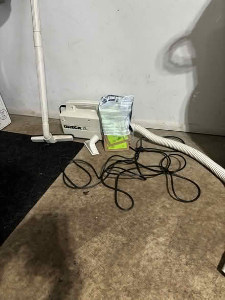 Photo of free Orek XL VACCUM (Glenview) #2