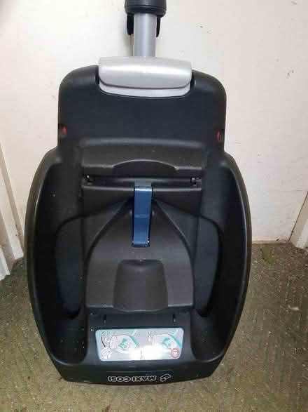 Photo of free Maxicosi baby seat base (Hereford area) #1