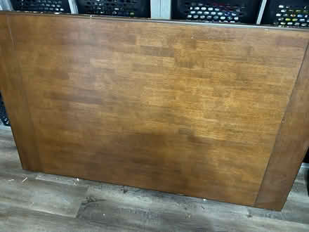 Photo of free table to assemble (Smyrna) #3