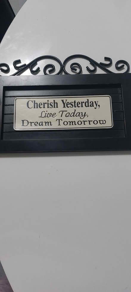 Photo of free Wall plaque (BT15) #1