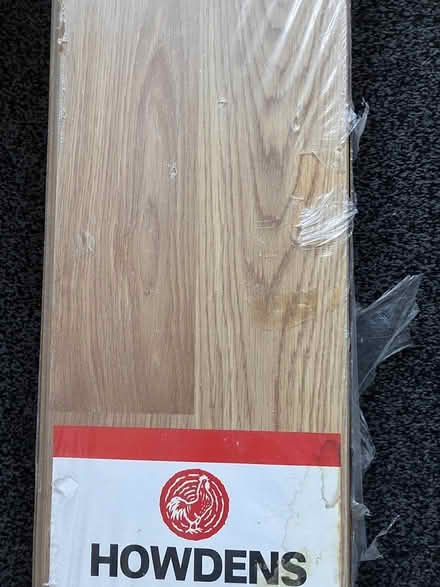 Photo of free Laminate flooring (Plumstead Common SE18) #4