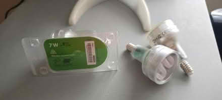 Photo of free 3x small screw bulbs (Leagrave LU4) #2