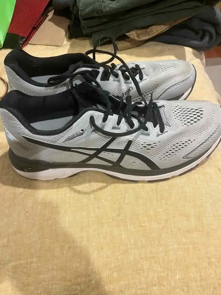 Photo of free ASICS men’s sneakers size 11 (Mt. Tabor) #2