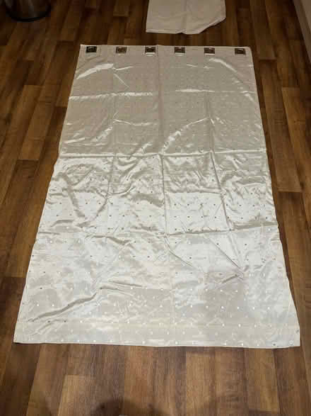 Photo of free 2 cream curtains (Bannockburn, FK7) #1