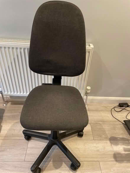 Photo of free Office desk chair (Cheshunt EN8) #1