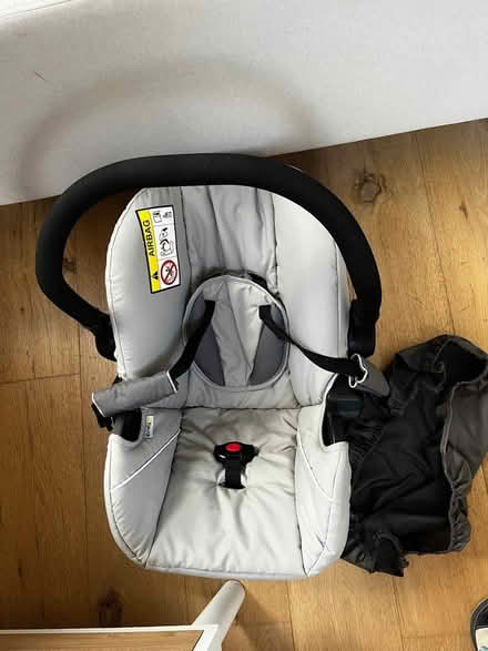 Photo of free Hauck baby car seat 0-13 kg (W9) #2
