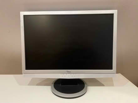 Photo of free 22” Fujitsu Siemens PC Monitor (Downhall Park Way Rayleigh) #2