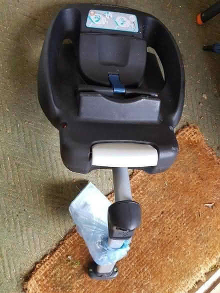 Photo of free Maxicosi baby seat base (Hereford area) #3