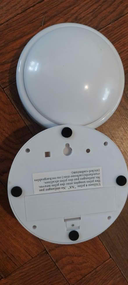 Photo of free Battery wall lights (Barkingside, IG6) #1