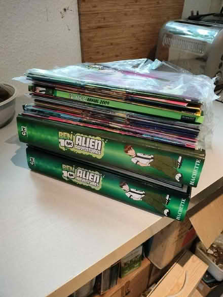 Photo of free Ben Ten comics (Minchery Farm OX4) #1