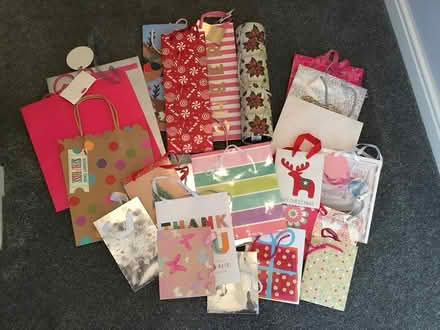 Photo of free Selection of gift bags (WN4) #1