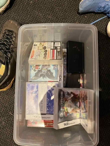 Photo of free Nintendo DS and llots of games- including an R4 card (Allerton L18) #2