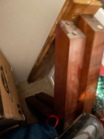 Photo of free table to assemble (Smyrna) #4