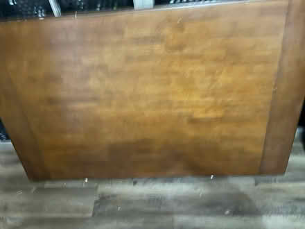 Photo of free table to assemble (Smyrna) #1