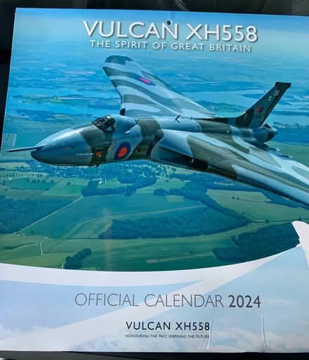 Photo of free 2024 calendar Vulcan XH558 (LA6 Over Kellet) #2