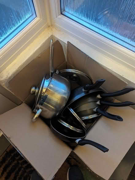 Photo of free Collection of pans (Ermin Park GL3) #1