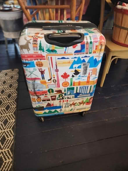 Photo of free 3 suitcases full. Please read ad (Ancaster) #2