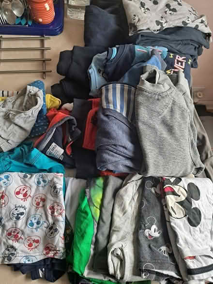 Photo of free Kid's clothes 2 (6-7 years) (B23) #1