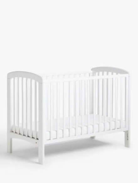 Photo of free White cot (Battlefield, Glasgow) #1