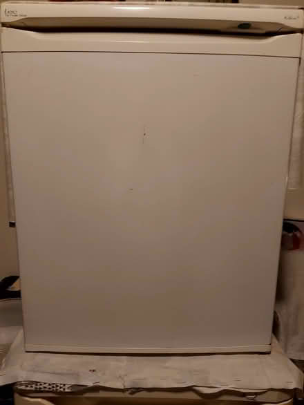 Photo of Small Refrigerator / Mini-Fridge (Tottenham N17) #1
