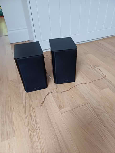 Photo of free 2 speakers (Paignton) #1