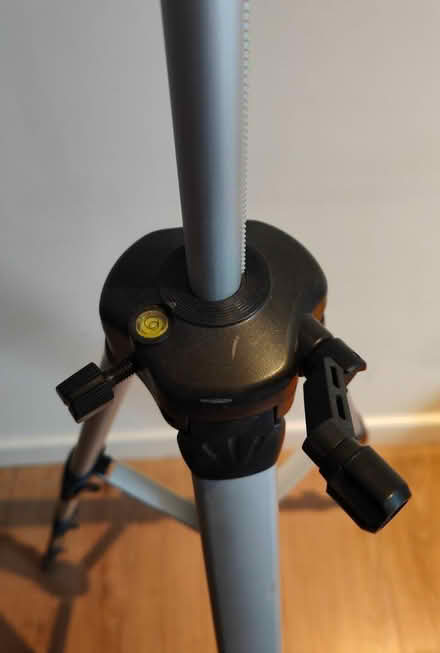 Photo of free Folding / telescopic camera tripod (Tyttenhanger AL4) #1