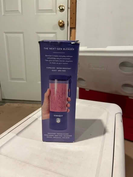 Photo of free Portable Blendjet Blender (Natick) #3