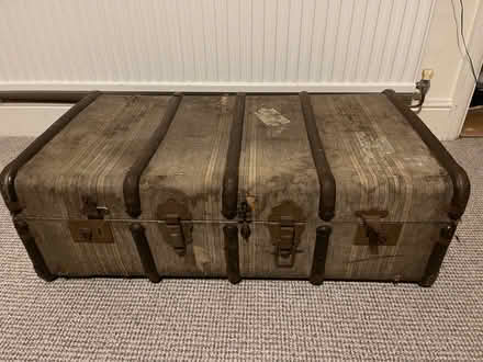 Photo of free Old train case (Barry CF62) #2