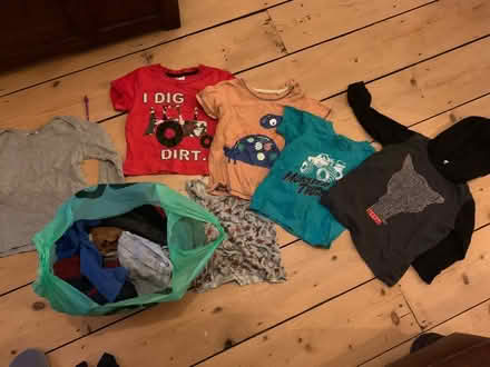 Photo of free Bag of boys clothes - mostly 2-3 (GL53) #1