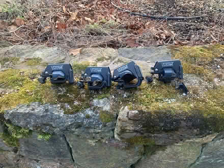 Photo of free 4x Thule 1054 roof rack foot towers (Pound Ridge) #2