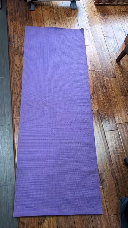 Photo of free yoga mat (LE4) #1