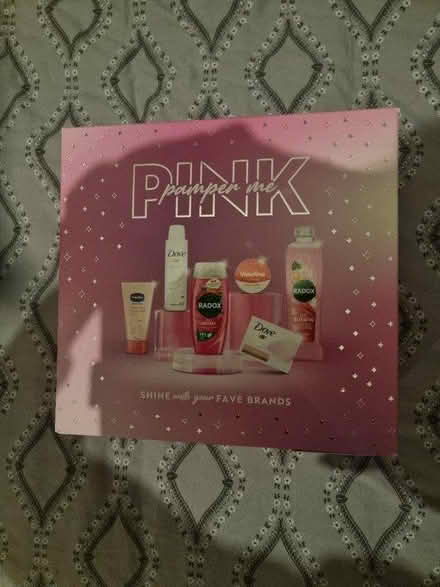 Photo of free Pamper gift set new (Aigburth L17) #2