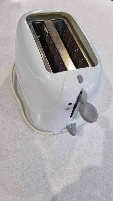 Photo of free Toaster (GU11) #1