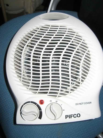 Photo of free Small Pifco fan/heater (Verwood BH31) #1