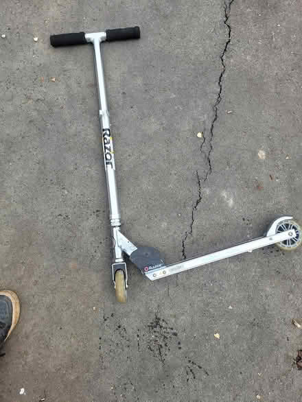 Photo of free Razor kick scooter (Streetsville area) #2