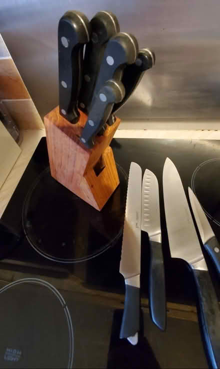 Photo of free Assorted Kitchen Knives and Block (Micklefield LS25) #2
