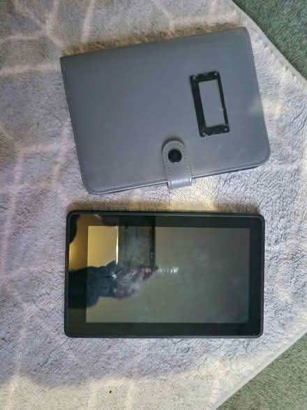 Photo of free 1 kindle paperwhite & one kindle fire tablet (4th gen). (Linslade LU7) #1
