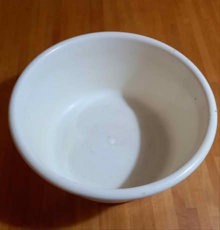 Photo of free washing up bowl (Humphrey's End GL5) #1