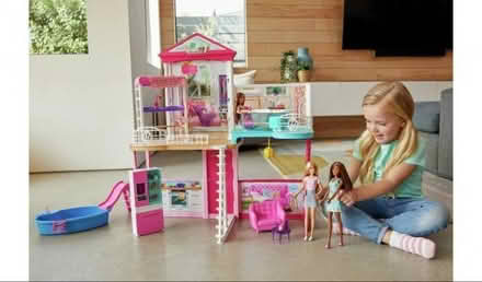 Photo of free "Barbie Estate" dolls house (Northway OX3) #1