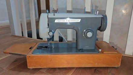 Photo of free Sewing machine (DA7) #1