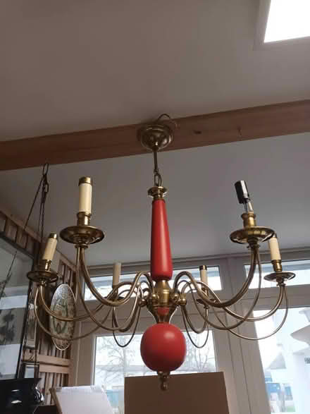Photo of 6-arm ceiling light (Leytonstone E11) #1