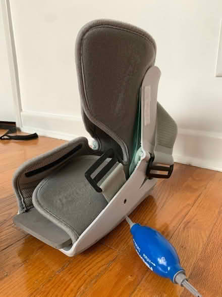Photo of free AirCast for Left foot/ankle injury (Upper Beaches) #3
