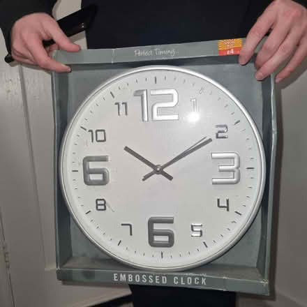 Photo of free Sliver clock (YO16) #1