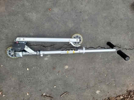 Photo of free Razor kick scooter (Streetsville area) #1