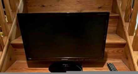 Photo of free Samsung 24"/ 60cm colour TV with controller (Stathe TA7) #2