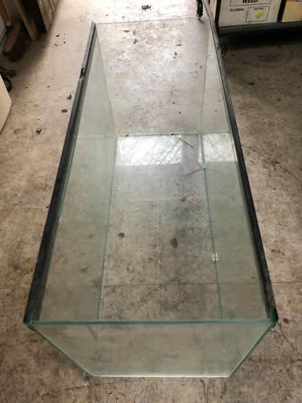 Photo of free Fish tank - with crack in base (Weston) #3