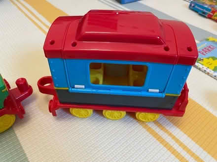 Photo of free Toy train & carriage (Canton CF5) #3