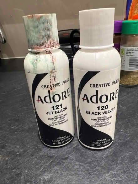 Photo of free Black hair dye (SW2) #1