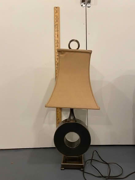 Photo of free Table lamp (Greenwood/Phinney) #1